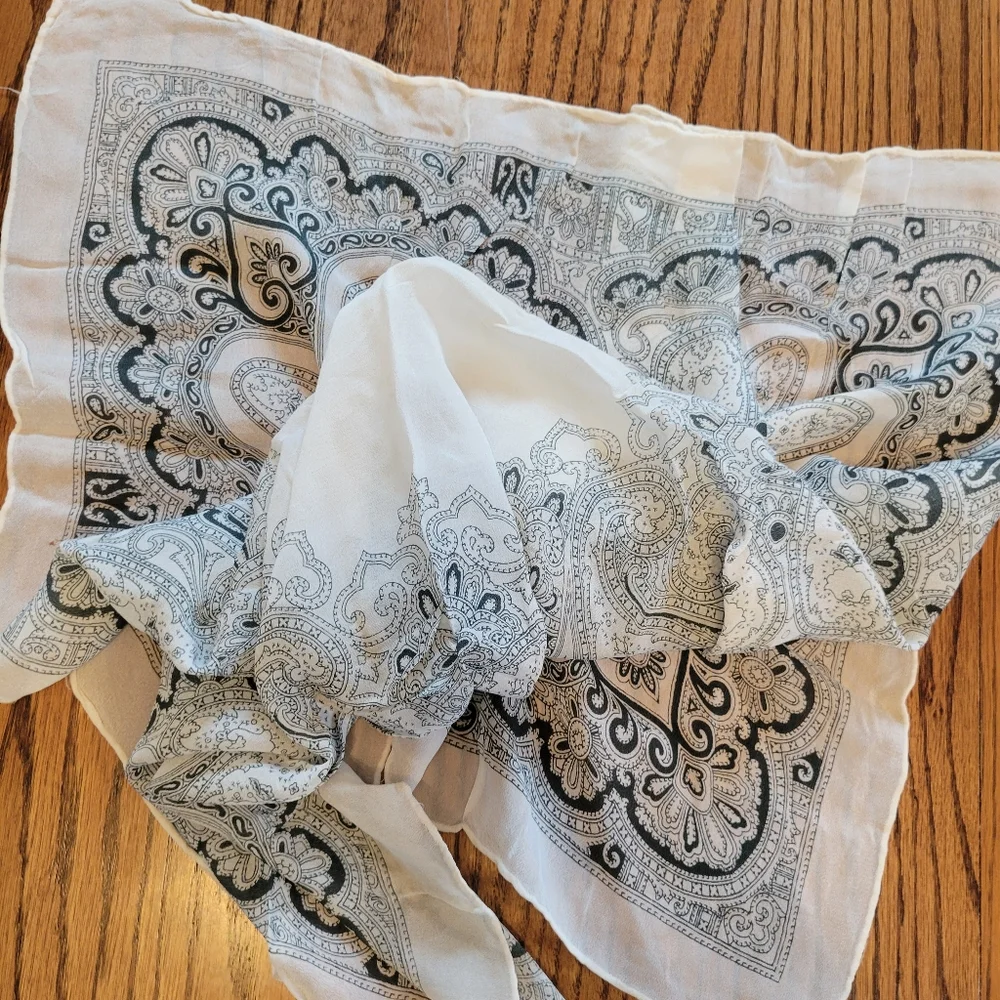 Vintage Scarf ~ Black & Cream Tone Paisley ~ Retro ~ Blemishes FINAL PRICE